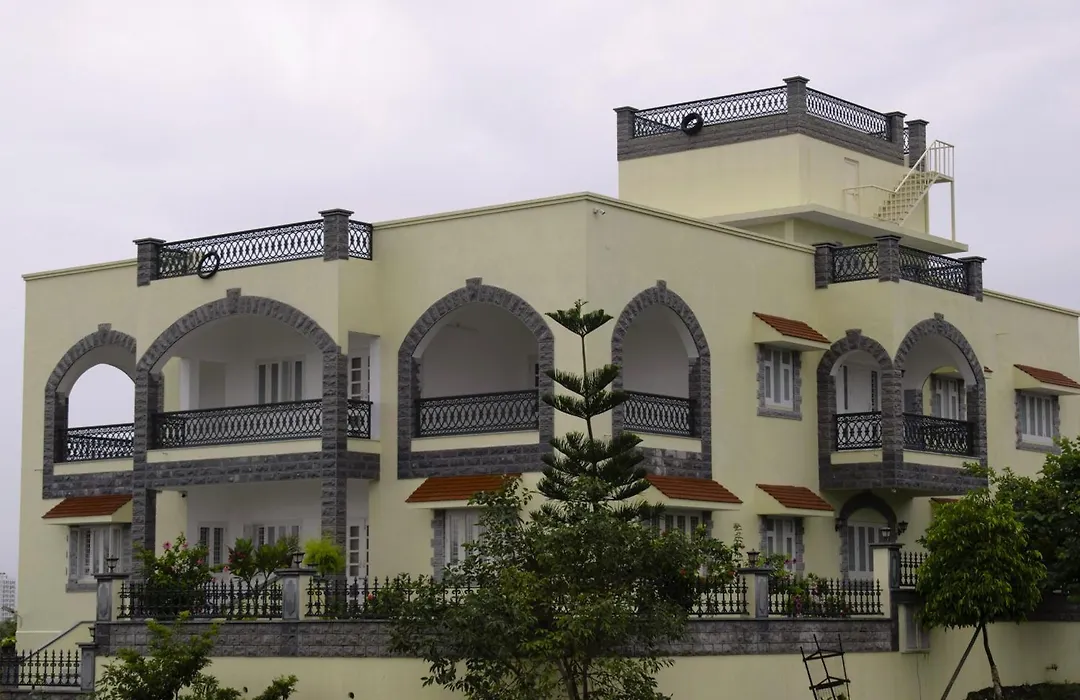 Casa Romana-Spacious Villa With Scenic Views-1